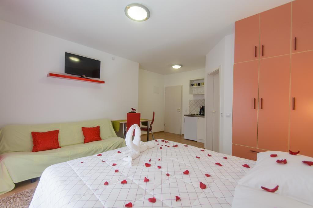 Apartments Mijo Trogir Cameră foto