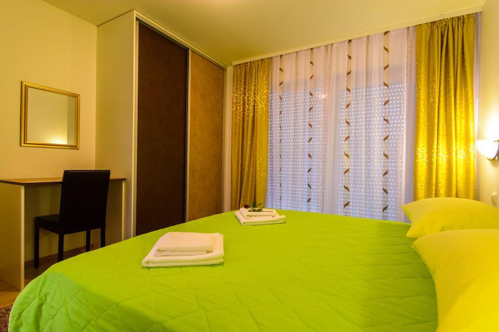 Apartments Mijo Trogir Cameră foto